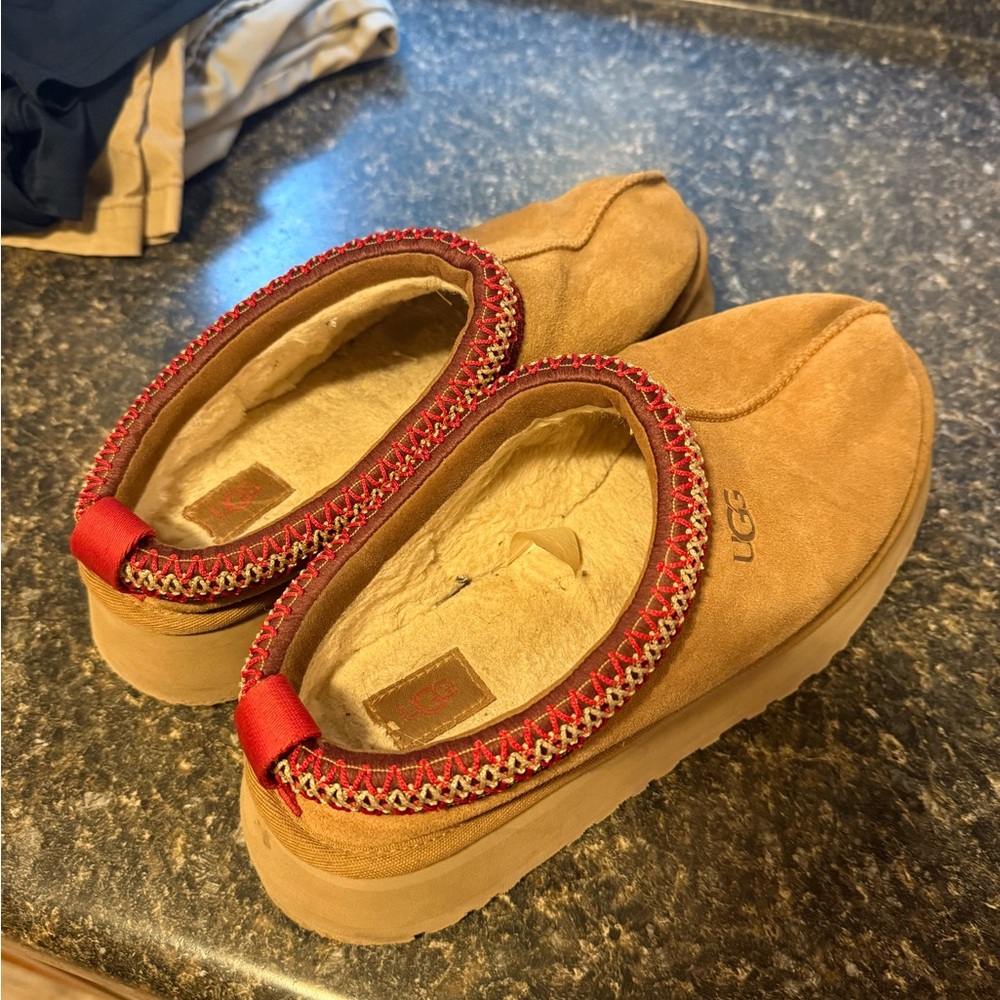 UGG Tazz - Picture 2 of 5